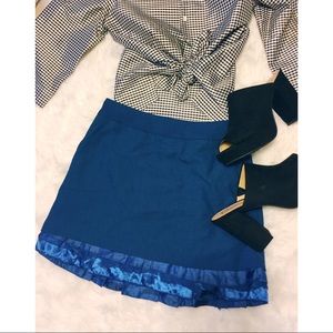 Forever 21 mini skirt with pockets